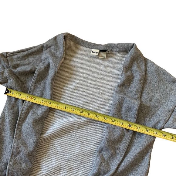 Gray MEC Cardigan Size Medium - Picture 7 of 8